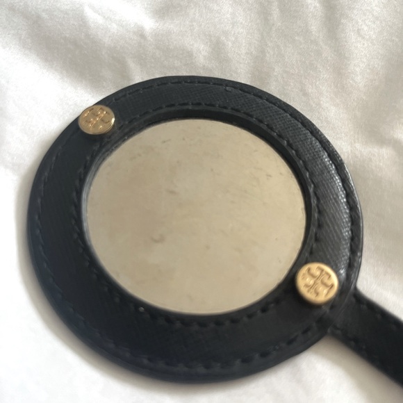 Tory Burch Black Round Mirror with Clip - Picture 4 of 6